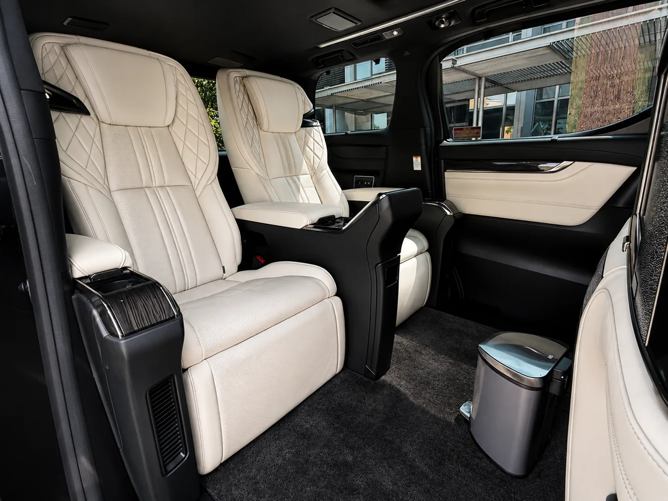Lexus LM350 rear seats real interior photo