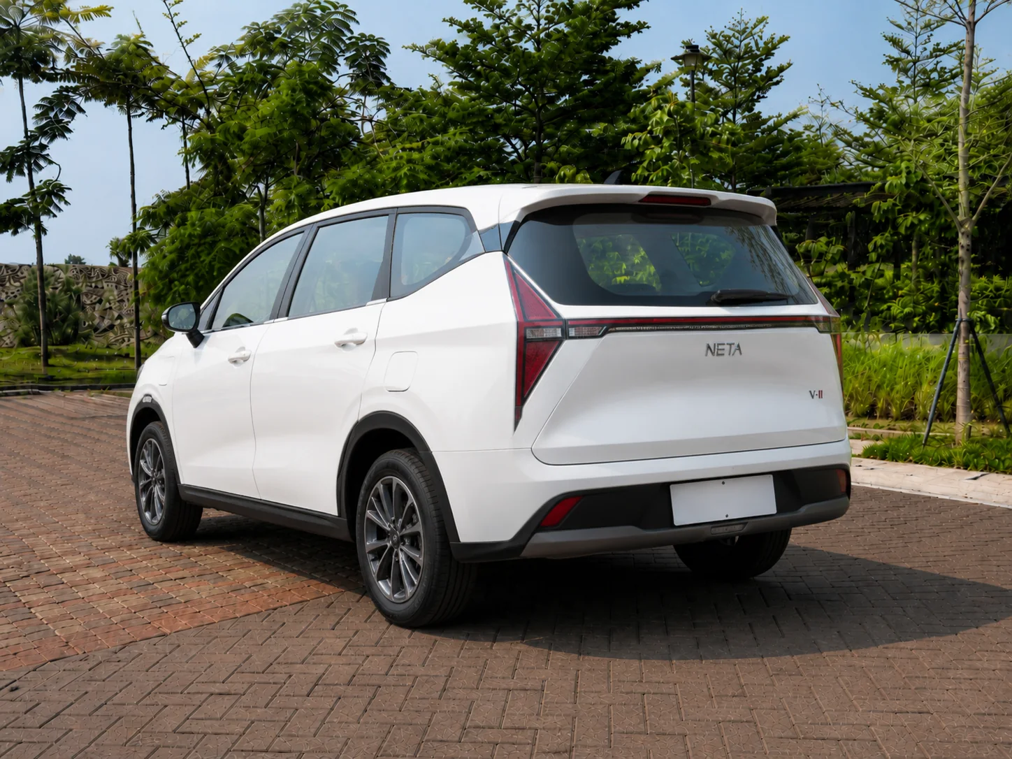 Neta VII EV rear exterior real photo