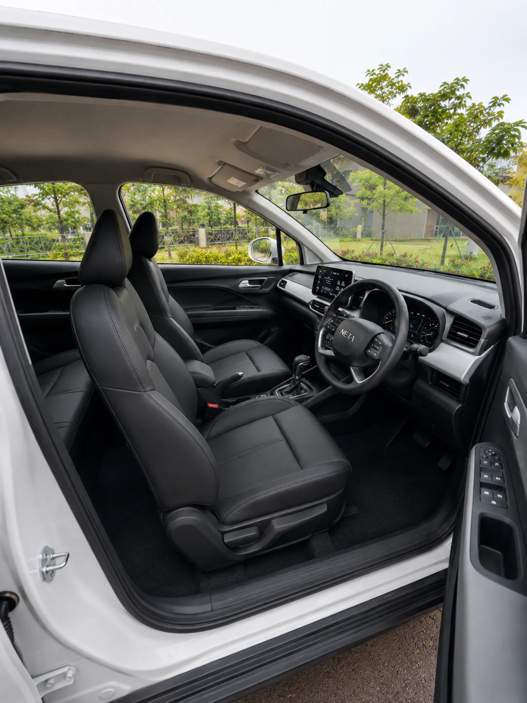 Neta VII EV front cabin real interior photo