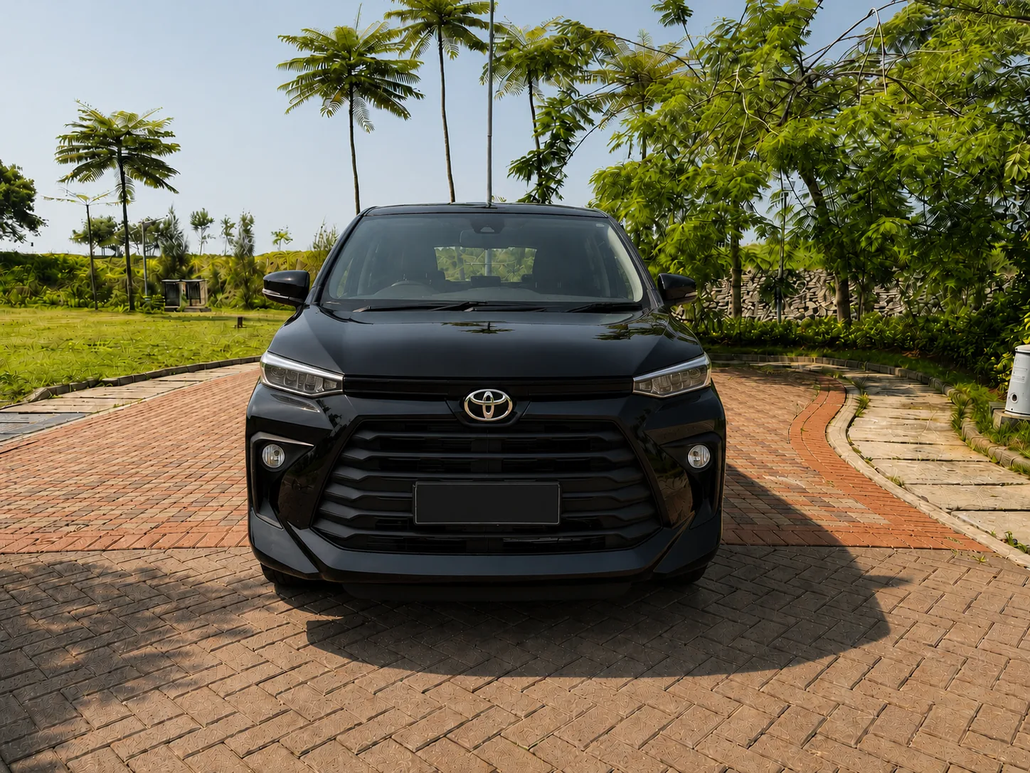 Toyota Avanza front exterior real photo