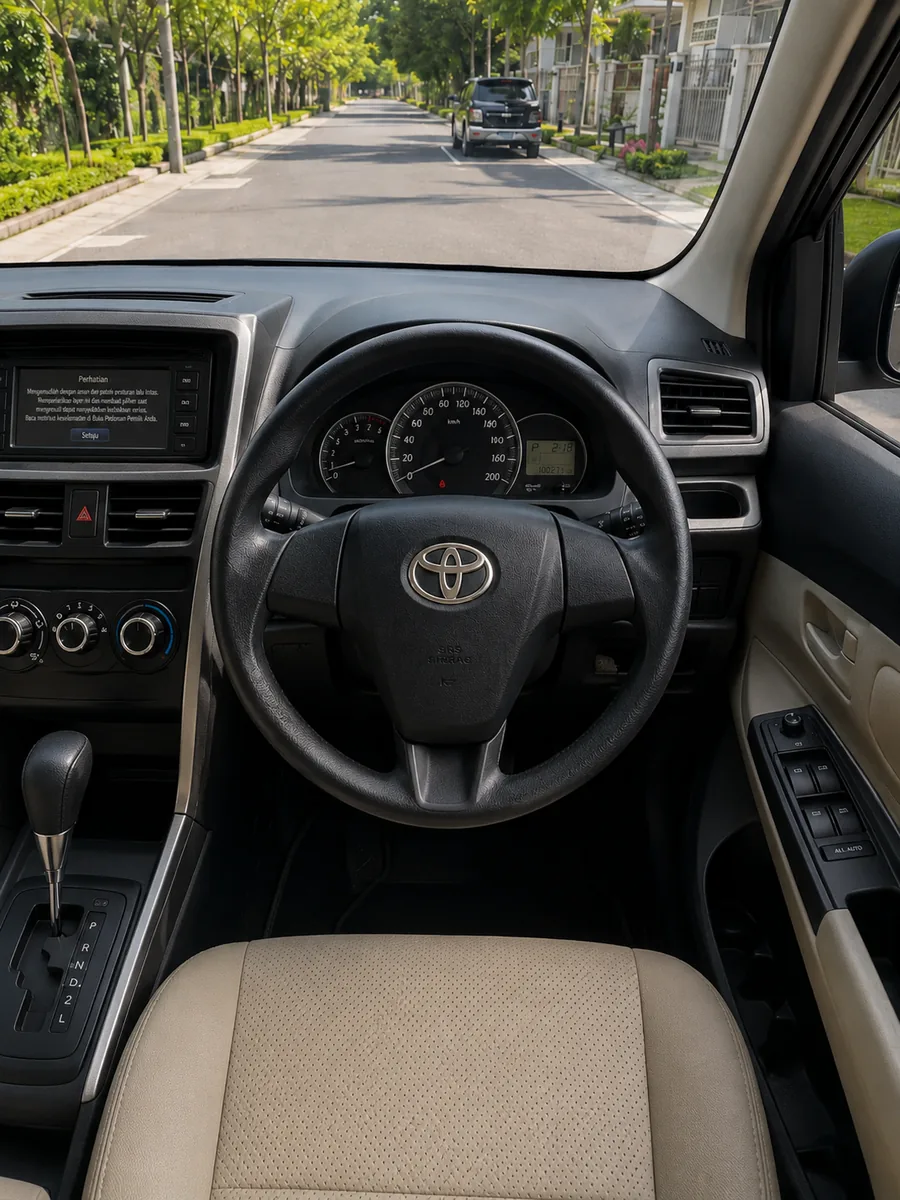 Toyota Innova steering wheel real interior photo